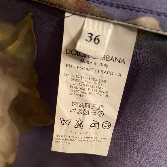 DOLCE & GABANNA ""Small""/Size 36 Silk Top - Picture 7 of 7